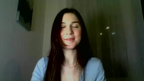 katie_foxi online show from 01.30.25