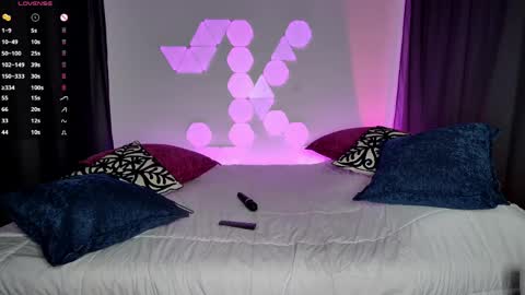 Katie Kross online show from 05.22.26
