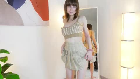 Snapshot of katie_ktk chatting on 10.28.25 Katie online show from 10.28.25