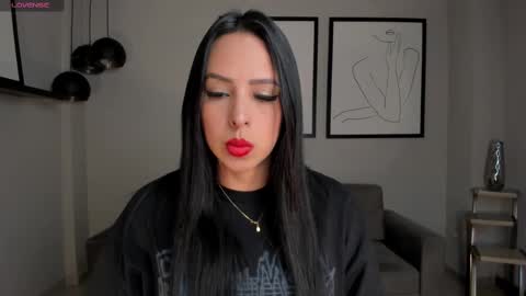 Kate Stonne online show from 02.18.25