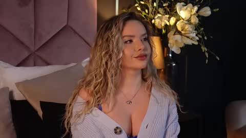 KatJolie online show from 02.12.25