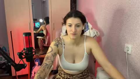   naked in pvt show 100 tk online show from 03.01.25