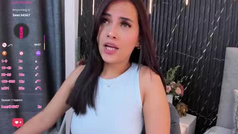 Snapshot of katrina_kaif_x chatting on 10.25.25 Keyla online show from 10.25.25