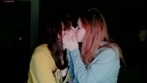 Snapshot of katrine_ine chatting on 11.06.25 katrine_ine online show from 11.06.25