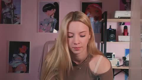 katt_yy online show from 10.28.25