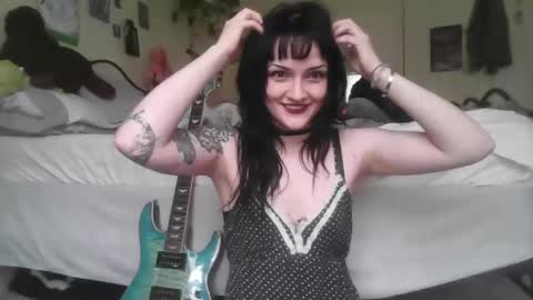 kattattacck online show from 05.05.26