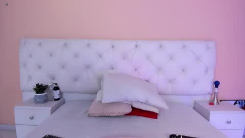 Katte online show from 12.20.25