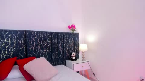 Katte online show from 04.15.26