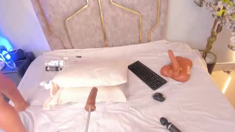 Katerine online show from 02.20.26