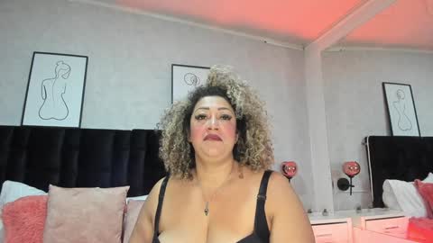 Snapshot of katti_barrera chatting on 02.07.25 katti_barrera online show from 02.07.25