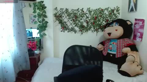 Snapshot of kattleyaeyes chatting on 02.16.25 Katy online show from 02.16.25