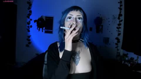 kattx   independent model online show from 12.05.25