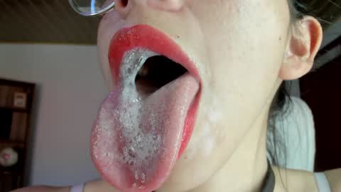 Snapshot of katty_mouth chatting on 01.21.25 Katty online show from 01.21.25