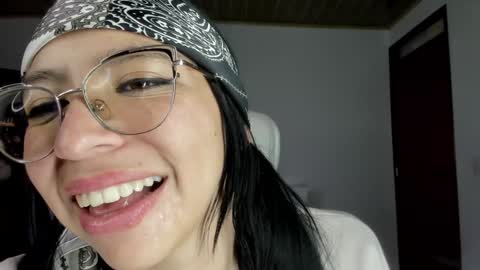 Snapshot of katty_mouth chatting on 01.22.25 Katty online show from 01.22.25