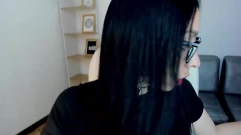 Snapshot of katty_mouth chatting on 10.14.25 Katty online show from 10.14.25