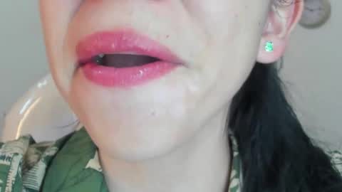 Snapshot of katty_mouth chatting on 11.14.25 Katty online show from 11.14.25