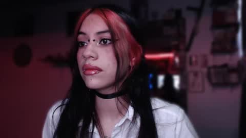      online show from 01.05.25