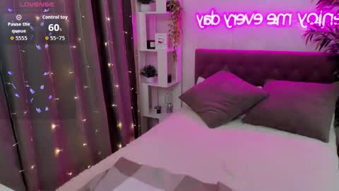 Kate online show from 10.31.25