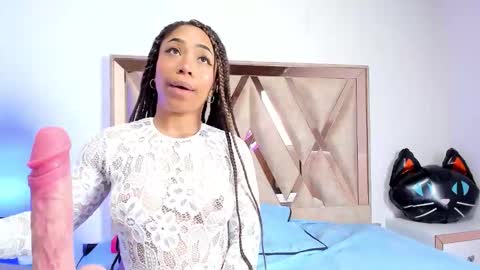 katyortiz online show from 10.22.25