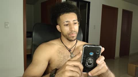 Kauri Lop online show from 12.17.24