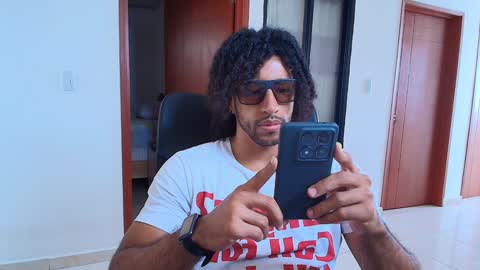 Kauri Lop online show from 01.01.25