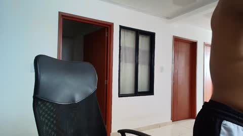 Kauri Lop online show from 01.04.25