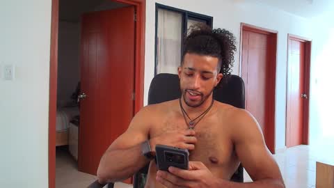 Kauri Lop online show from 01.10.25