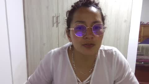  Khawit  online show from 01.21.25