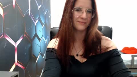 Snapshot of kayalips chatting on 01.12.25 KayaLips online show from 01.12.25