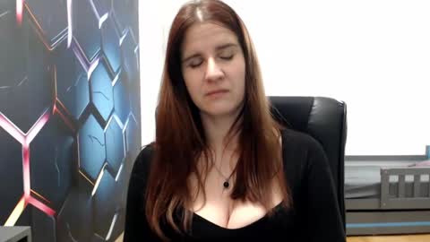 Snapshot of kayalips chatting on 02.20.25 KayaLips online show from 02.20.25