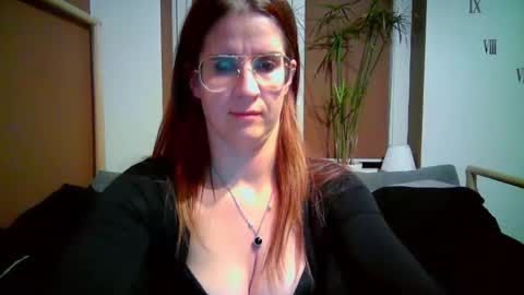 Snapshot of kayalips chatting on 11.24.25 KayaLips online show from 11.24.25