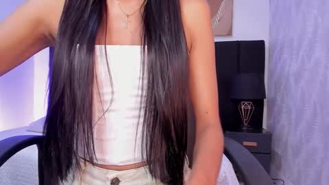 Snapshot of kayla_adams chatting on 10.10.25 Kayla online show from 10.10.25