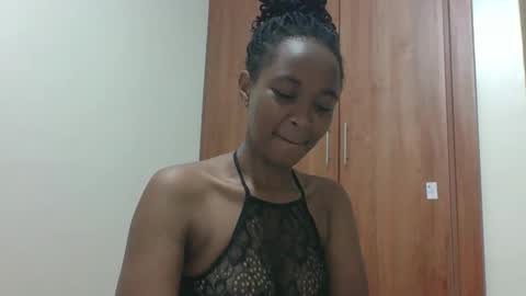 Snapshot of kaylar005 chatting on 02.04.26 kaylar online show from 02.04.26