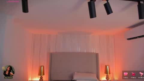 Kayla online show from 04.21.26