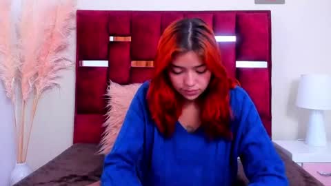 Snapshot of kayleemei chatting on 06.22.26 kayleemei online show from 06.22.26