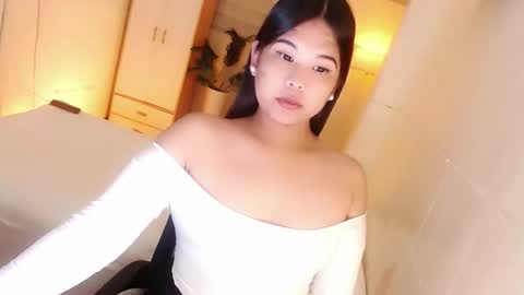 Snapshot of kayleepinay chatting on 11.05.25 Y O U R F U T U R E K A Y L E E online show from 11.05.25