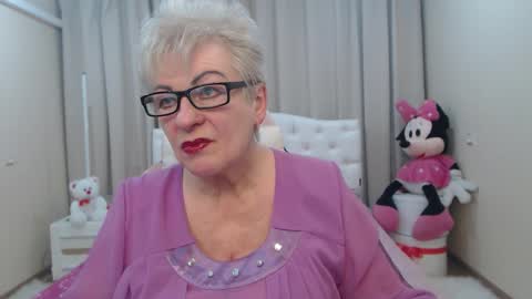 kaylesmoll online show from 02.25.26