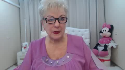 kaylesmoll online show from 03.03.26