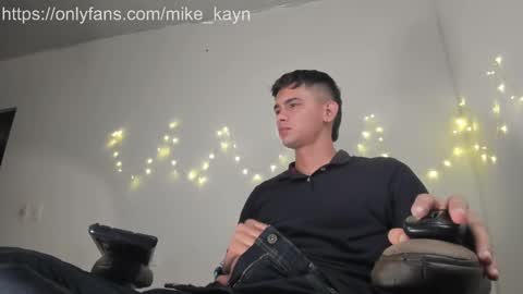 Snapshot of kayn_morningstar chatting on 02.23.25 Mike online show from 02.23.25
