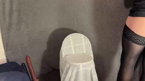 Snapshot of kayorkatie chatting on 10.06.25 katie online show from 10.06.25