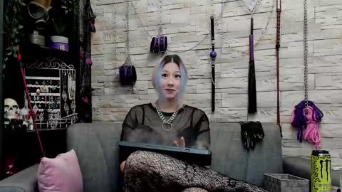 Miss Kazia online show from 12.19.25