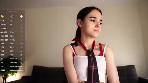 Snapshot of keeleyreineck chatting on 07.25.26 Nika online show from 07.25.26