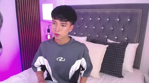 Snapshot of keen_nico chatting on 02.20.26 nico online show from 02.20.26