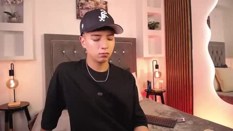 Snapshot of keen_nico chatting on 03.16.26 nico online show from 03.16.26