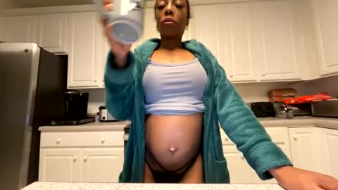 Snapshot of keephimcum69me chatting on 02.12.25 Keephimcum69me online show from 02.12.25