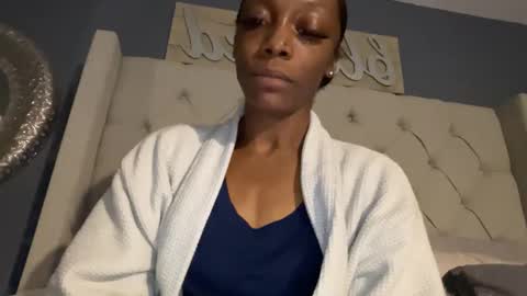 Snapshot of keephimcum69me chatting on 10.15.25 Keephimcum69me online show from 10.15.25