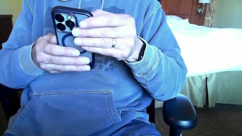 keepitreal098 online show from 03.01.25