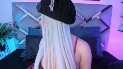 Keidy Monday to Saturday from 200 pm to 810pm  UTC-5 Colombia Time online show from 10.07.25