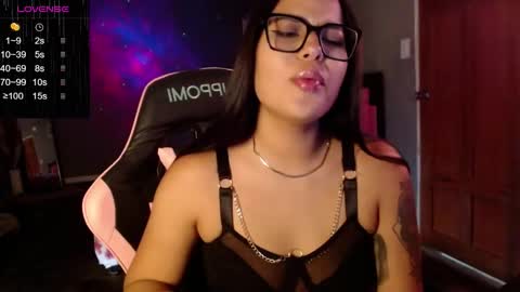 Kimk online show from 12.19.25