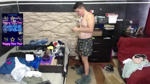 Snapshot of keiler_02 chatting on 01.04.25 keiler online show from 01.04.25